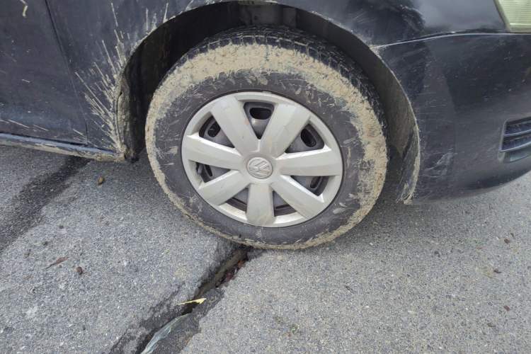 Used Volkswagen Santana 2013 1.6L Manual Fashion Edition Right Front Wheel Hub