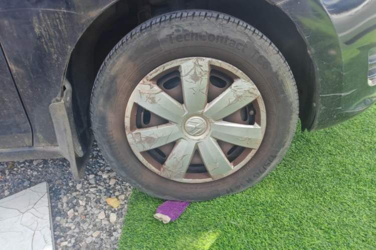Used Volkswagen Santana 2013 1.6L Manual Fashion Edition Right Front Wheel Hub