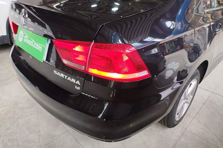 Used Volkswagen Santana 2013 1.6L Automatic Comfort Edition Right Rear Taillight