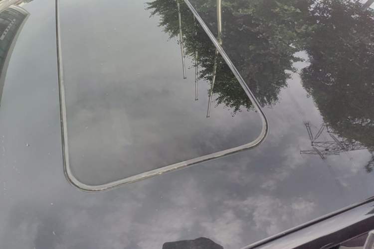 Used Volkswagen Santana 2013 1.6L Automatic Comfort Edition Roof
