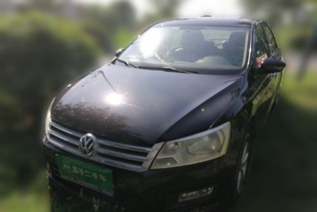 Volkswagen Santana 2013 1.6L Manual Comfort Edition usado