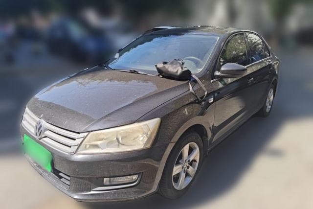 Ojetý Volkswagen Santana 2013 1.4L Manual Comfort Edition