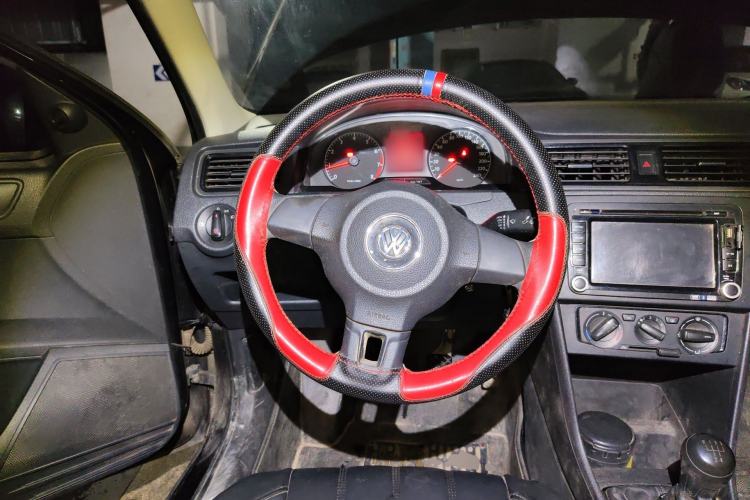 Used Volkswagen Santana 2013 1.4L Manual Fashion Edition Steering Wheel
