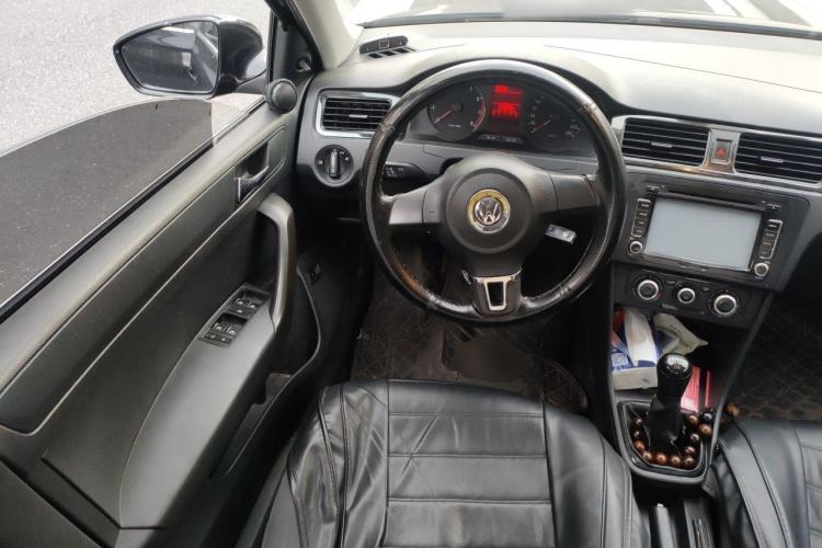 Used Volkswagen Santana 2013 1.6L Manual Fashion Edition Steering Wheel