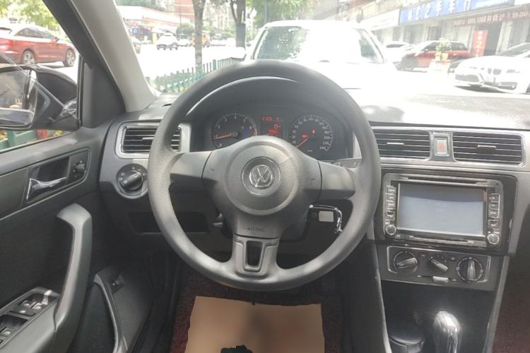 Used Volkswagen Santana 2013 1.6L Automatic Comfort Edition Steering Wheel