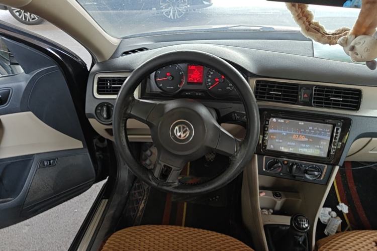 Used Volkswagen Santana 2013 1.6L Manual Comfort Edition Steering Wheel