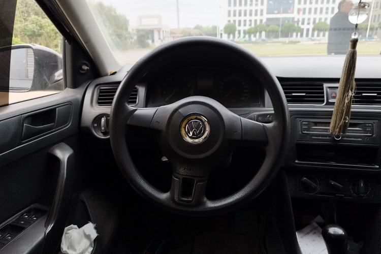 Used Volkswagen Santana 2013 1.4L Manual Fashion Edition Steering Wheel