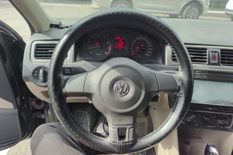 Used Volkswagen Santana 2013 1.6L Automatic Comfort Edition Steering Wheel