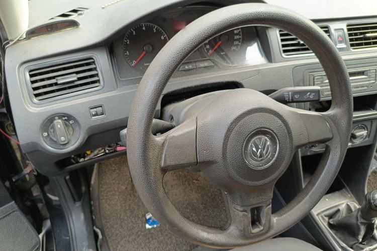 Used Volkswagen Santana 2013 1.6L Manual Fashion Edition Steering Wheel