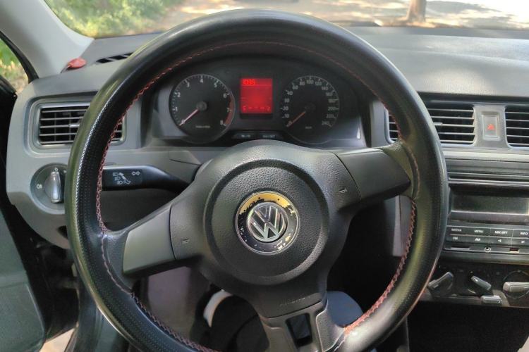 Used Volkswagen Santana 2013 1.4L Manual Fashion Edition Steering Wheel
