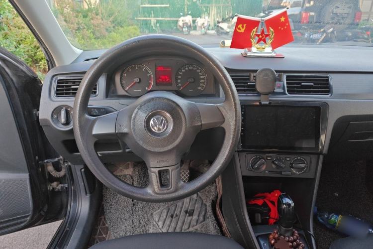 Used Volkswagen Santana 2013 1.6L Automatic Fashion Edition Steering Wheel