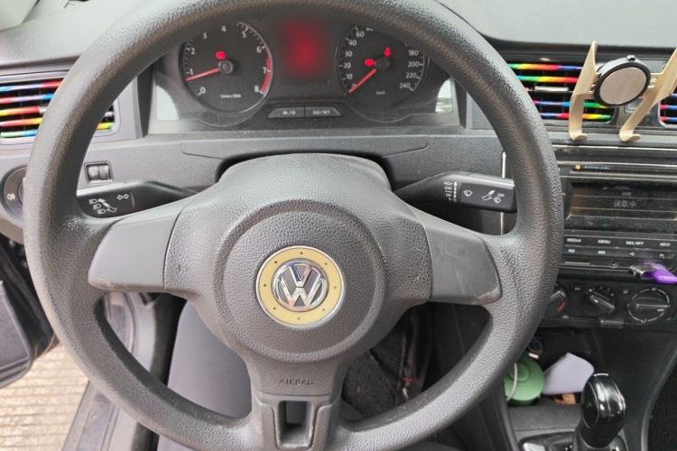 Used Volkswagen Santana 2013 1.6L Automatic Fashion Edition Steering Wheel