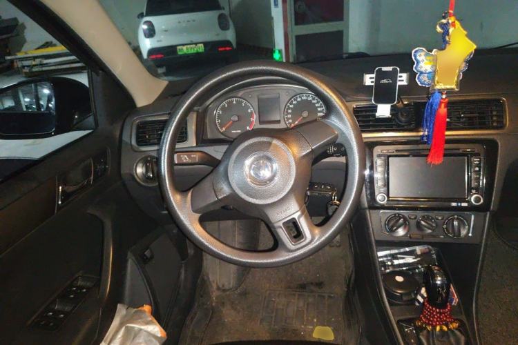 Used Volkswagen Santana 2013 1.6L Automatic Comfort Edition Steering Wheel