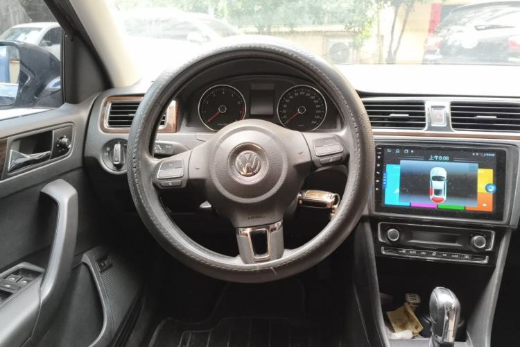 Used Volkswagen Santana 2013 1.6L Automatic Luxury Edition Steering Wheel