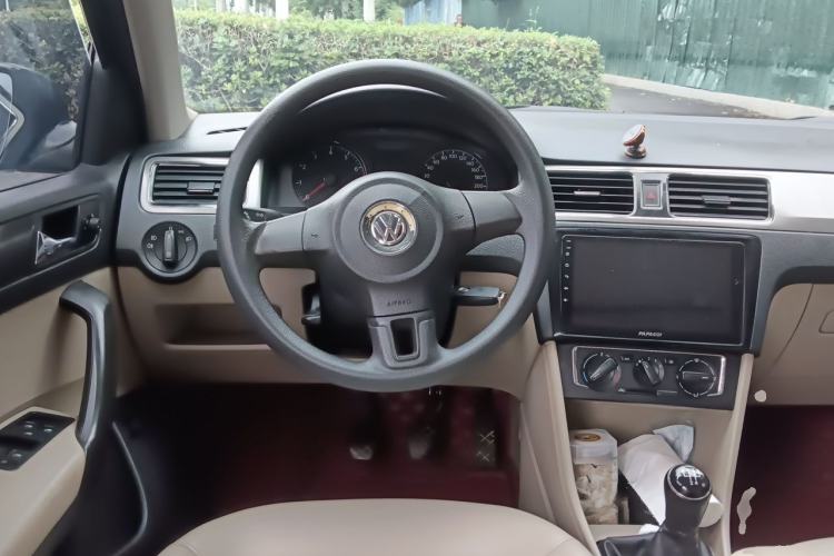 Used Volkswagen Santana 2013 1.6L Manual Comfort Edition Steering Wheel