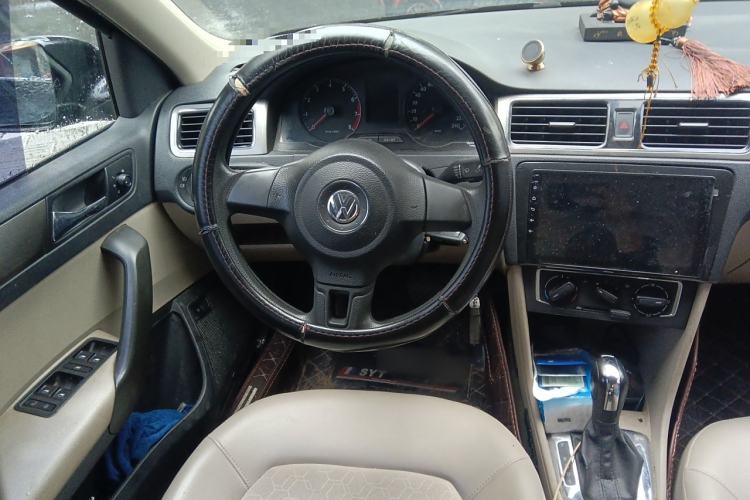 Used Volkswagen Santana 2013 1.6L Automatic Comfort Edition Steering Wheel