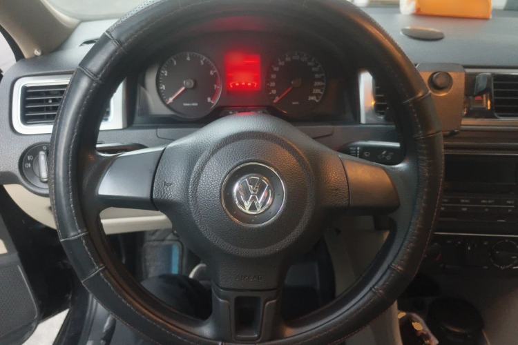 Used Volkswagen Santana 2013 1.4L Manual Comfort Edition Steering Wheel