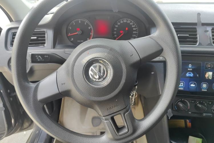 Used Volkswagen Santana 2013 1.6L Manual Fashion Edition Steering Wheel
