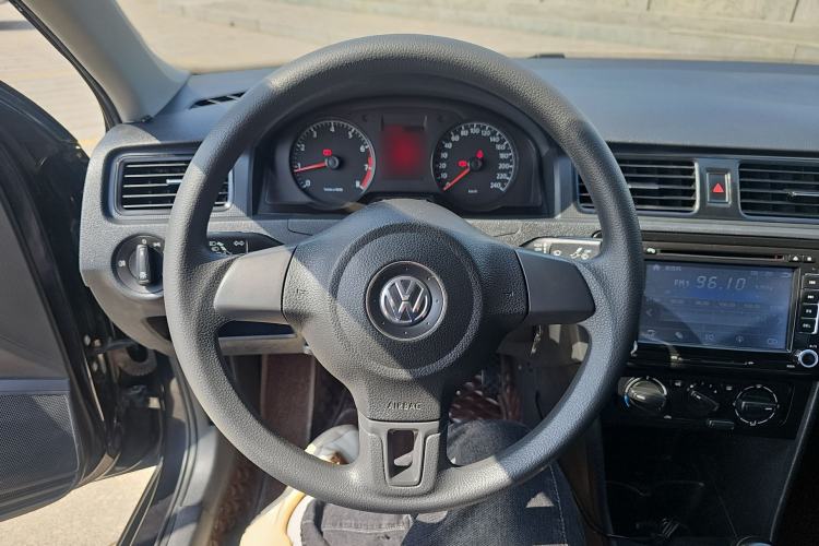 Used Volkswagen Santana 2013 1.6L Manual Fashion Edition Steering Wheel