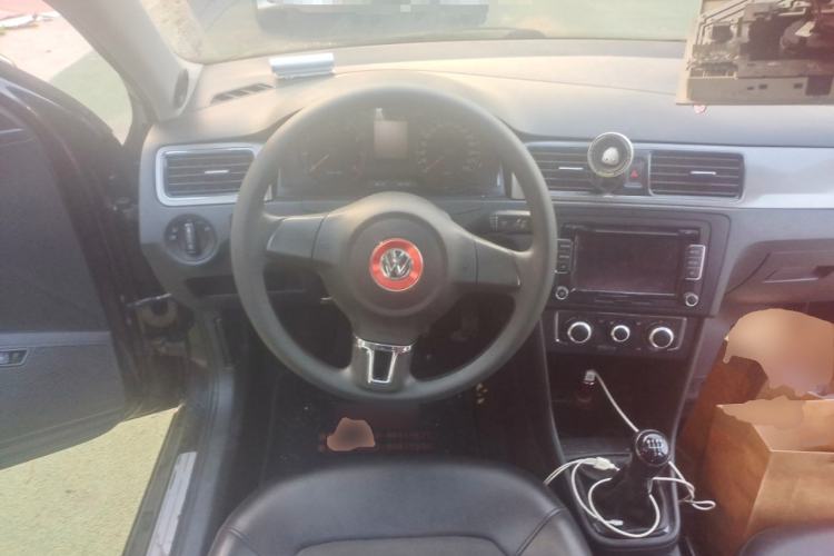 Used Volkswagen Santana 2013 1.6L Manual Comfort Edition Steering Wheel