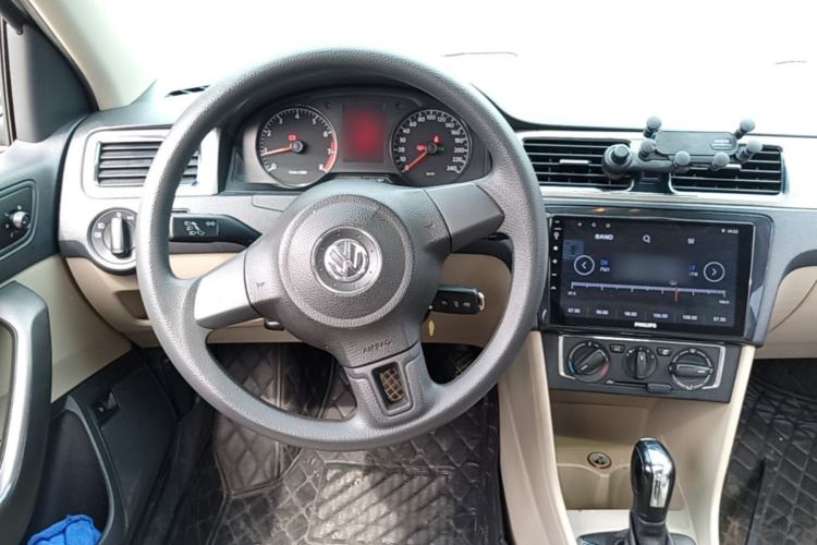 Used Volkswagen Santana 2013 1.6L Automatic Comfort Edition Steering Wheel