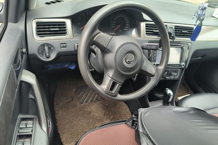 Used Volkswagen Santana 2013 1.6L Automatic Comfort Edition Steering Wheel