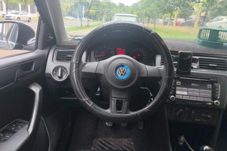 Used Volkswagen Santana 2013 1.6L Manual Fashion Edition Steering Wheel