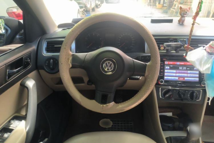 Used Volkswagen Santana 2013 1.6L Manual Comfort Edition Steering Wheel