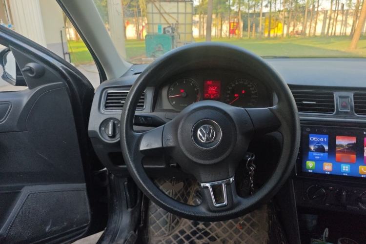 Used Volkswagen Santana 2013 1.4L Manual Fashion Edition Steering Wheel