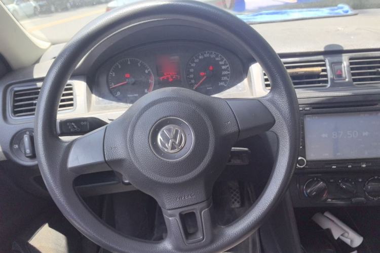Used Volkswagen Santana 2013 1.6L Manual Fashion Edition Steering Wheel