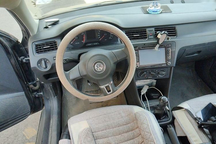Used Volkswagen Santana 2013 1.4L Manual Fashion Edition Steering Wheel