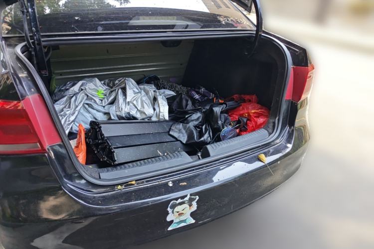 Used Volkswagen Santana 2013 1.6L Manual Fashion Edition Trunk