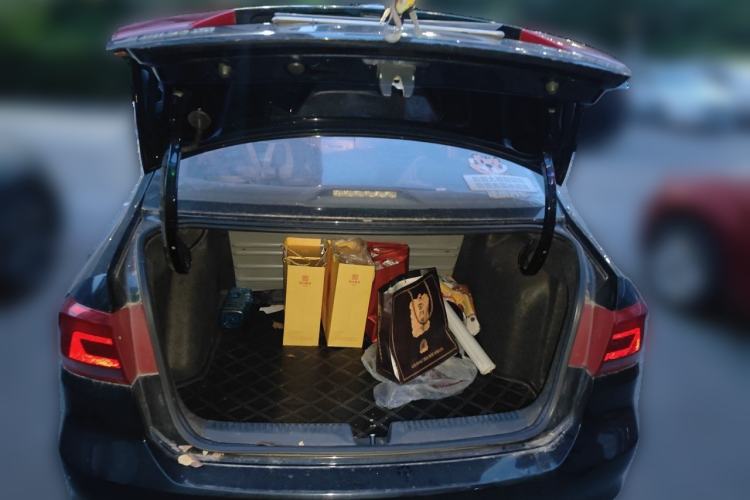 Used Volkswagen Santana 2013 1.4L Manual Fashion Edition Trunk