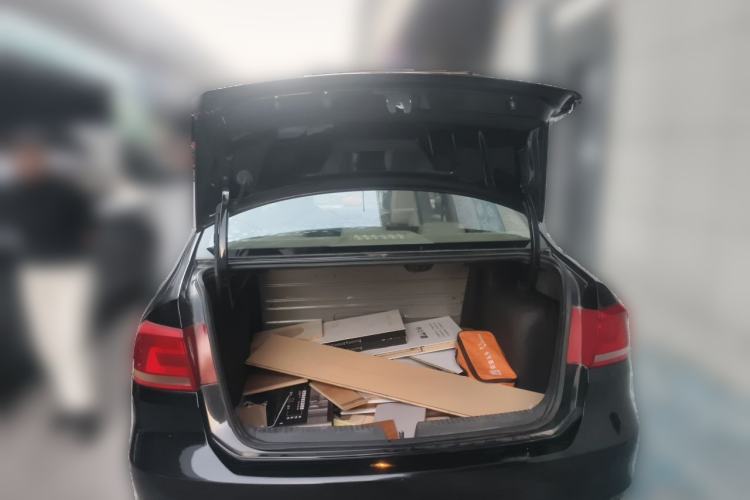 Used Volkswagen Santana 2013 1.4L Manual Comfort Edition Trunk