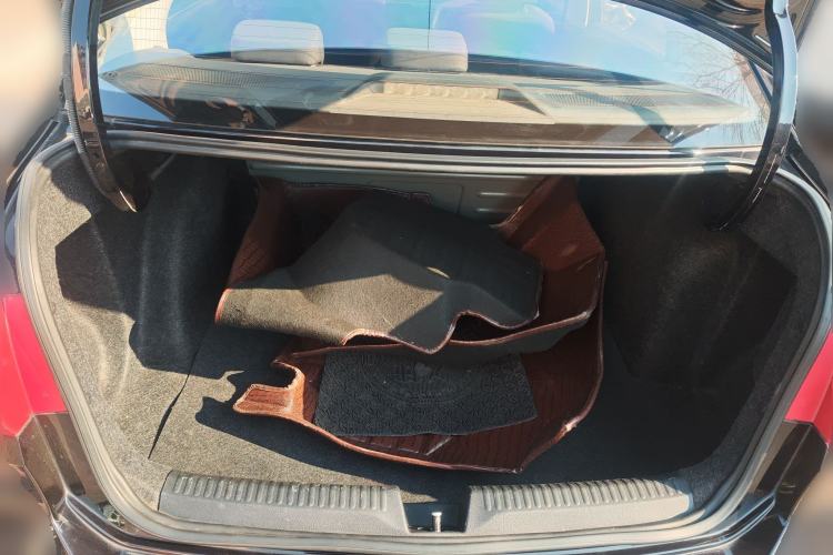Used Volkswagen Santana 2013 1.4L Manual Fashion Edition Trunk