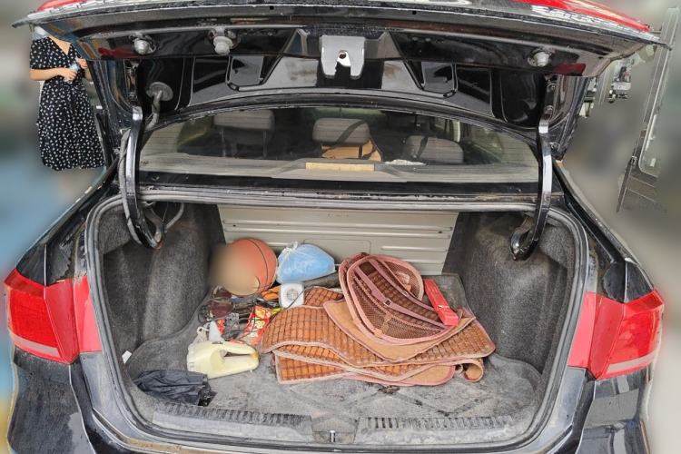 Used Volkswagen Santana 2013 1.4L Manual Fashion Edition Trunk