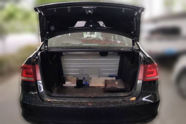 Used Volkswagen Santana 2013 1.4L Manual Comfort Edition Trunk