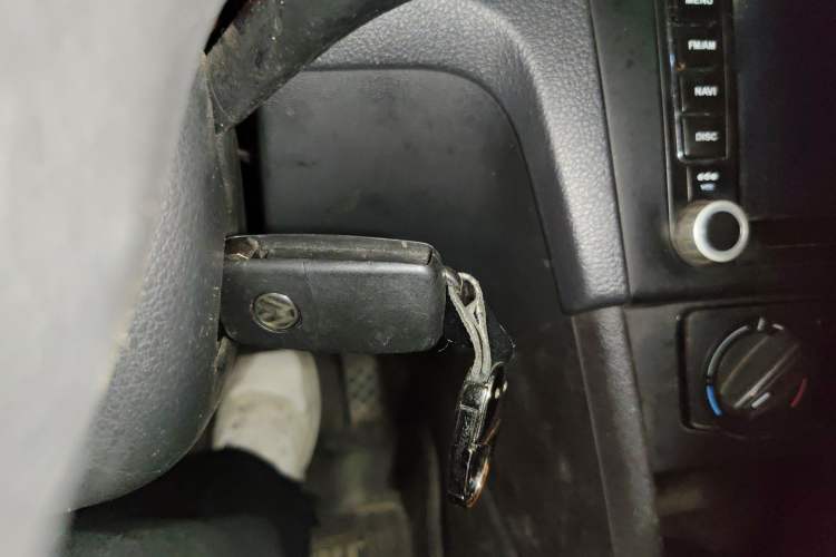 Used Volkswagen Santana 2013 1.4L Manual Fashion Edition Vehicle Key