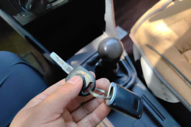 Used Volkswagen Santana 2013 1.4L Manual Fashion Edition Vehicle Key