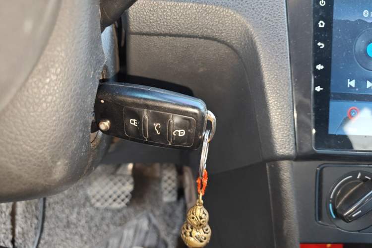 Used Volkswagen Santana 2013 1.6L Automatic Fashion Edition Vehicle Key