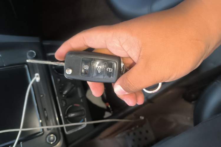 Used Volkswagen Santana 2013 1.4L Manual Comfort Edition Vehicle Key