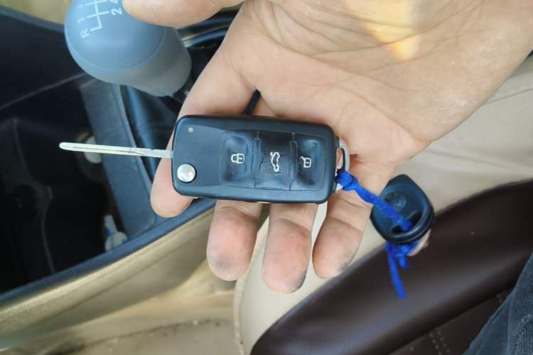 Used Volkswagen Santana 2013 1.6L Manual Fashion Edition Vehicle Key