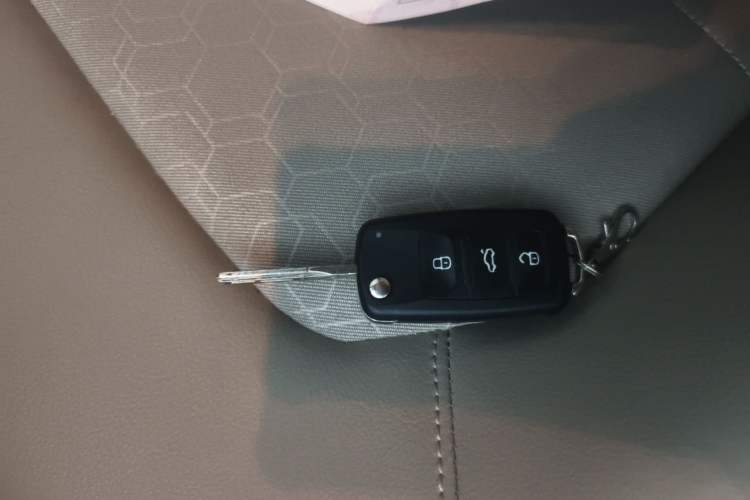 Used Volkswagen Santana 2013 1.4L Manual Comfort Edition Vehicle Key