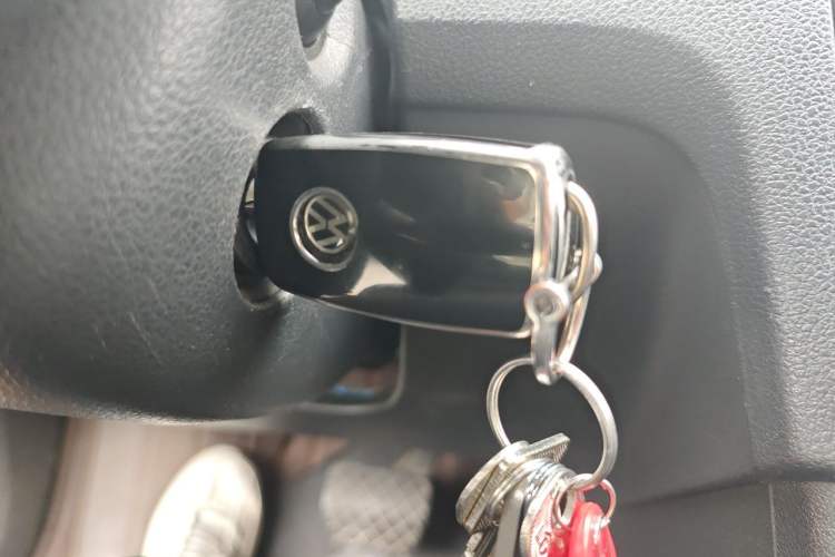 Used Volkswagen Santana 2013 1.6L Automatic Fashion Edition Vehicle Key