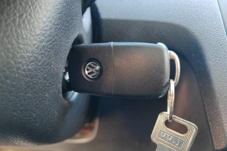 Used Volkswagen Santana 2013 1.6L Manual Fashion Edition Vehicle Key