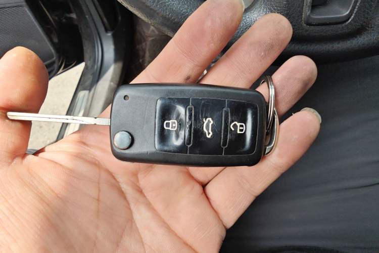 Used Volkswagen Santana 2013 1.6L Automatic Comfort Edition Vehicle Key