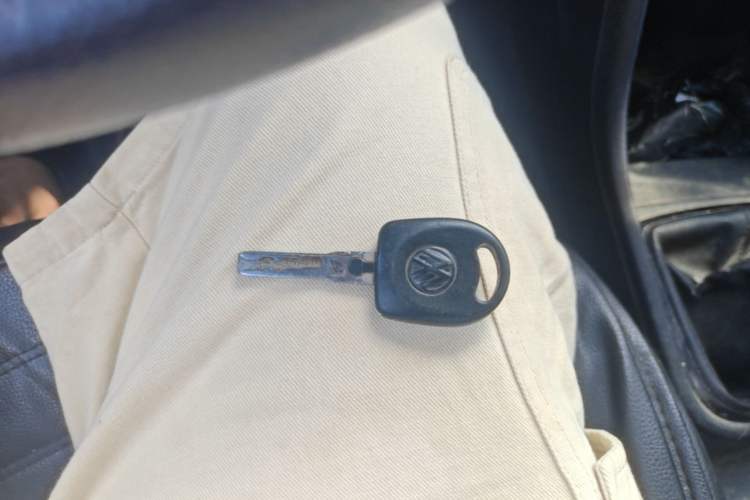 Used Volkswagen Santana 2013 1.6L Manual Fashion Edition Vehicle Key