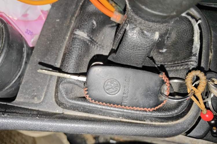Used Volkswagen Santana 2013 1.4L Manual Fashion Edition Vehicle Key