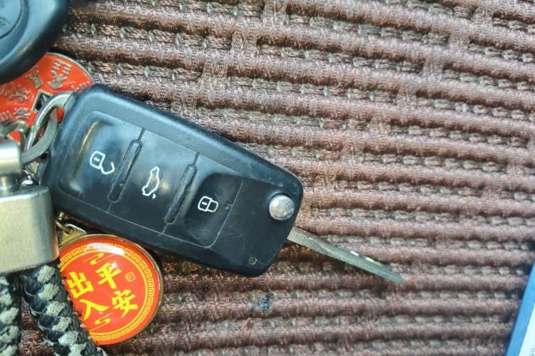 Used Volkswagen Santana 2013 1.6L Manual Fashion Edition Vehicle Key