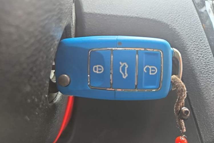 Used Volkswagen Santana 2013 1.4L Manual Fashion Edition Vehicle Key